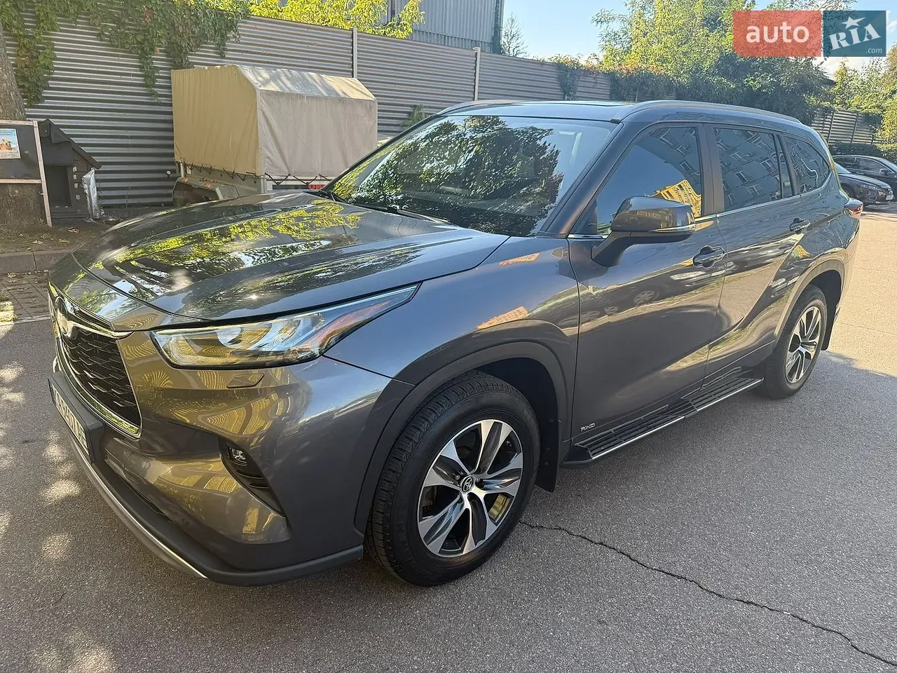 Toyota Highlander 2024 photo 2