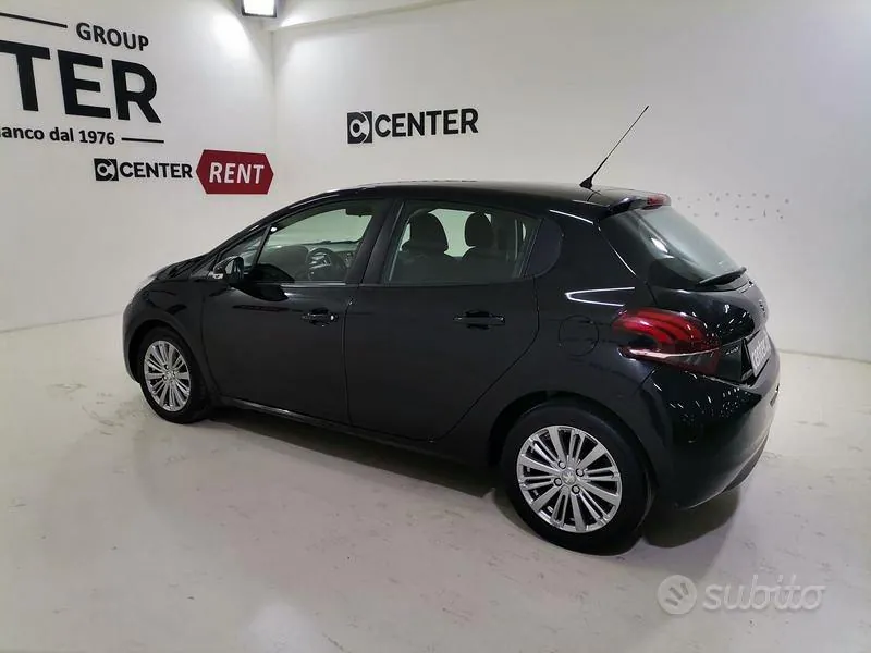 Peugeot 208 2017 photo 4