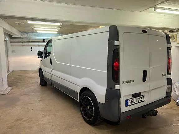 Renault Trafic 2006 photo 2