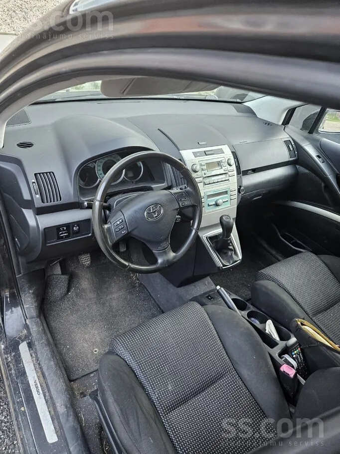 Toyota Corolla Verso 2005 photo 5