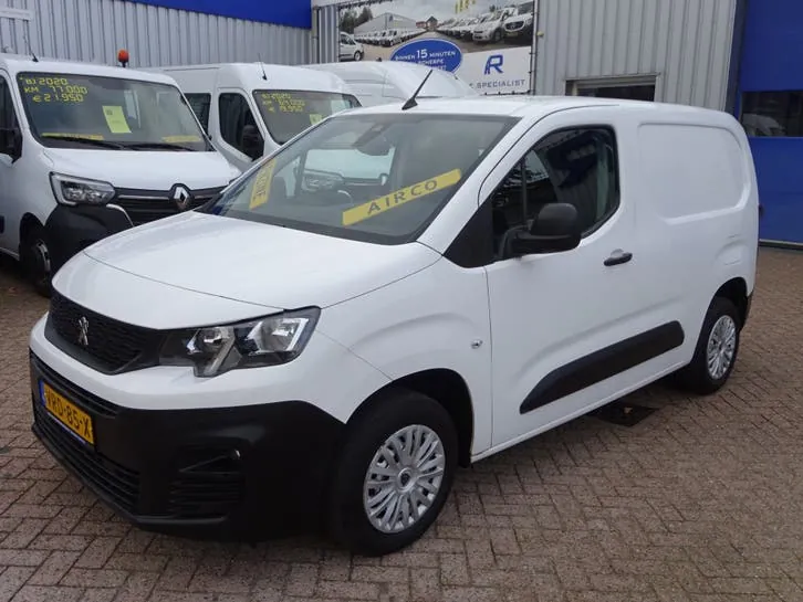 Peugeot Partner 2022 photo 2