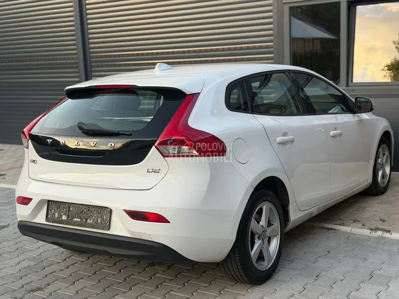 Volvo V40 2012 photo 5