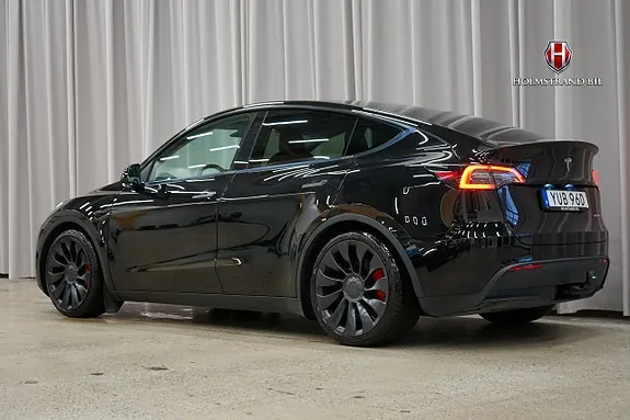 Tesla Model Y 2023 photo 5