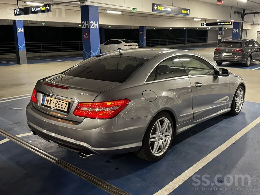Mercedes-Benz E350 2009 photo 3