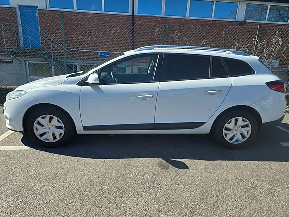 Renault Megane 2010 photo 2