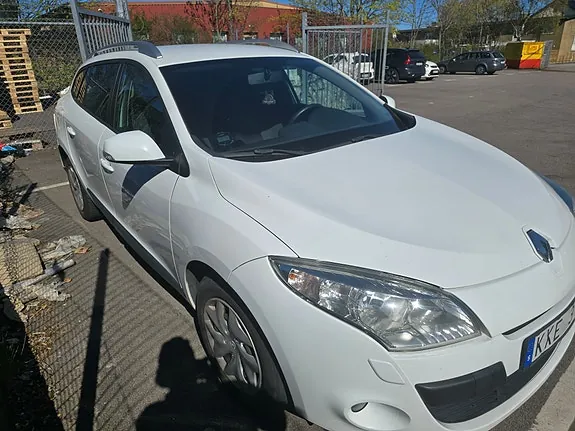 Renault Megane 2010 photo 3