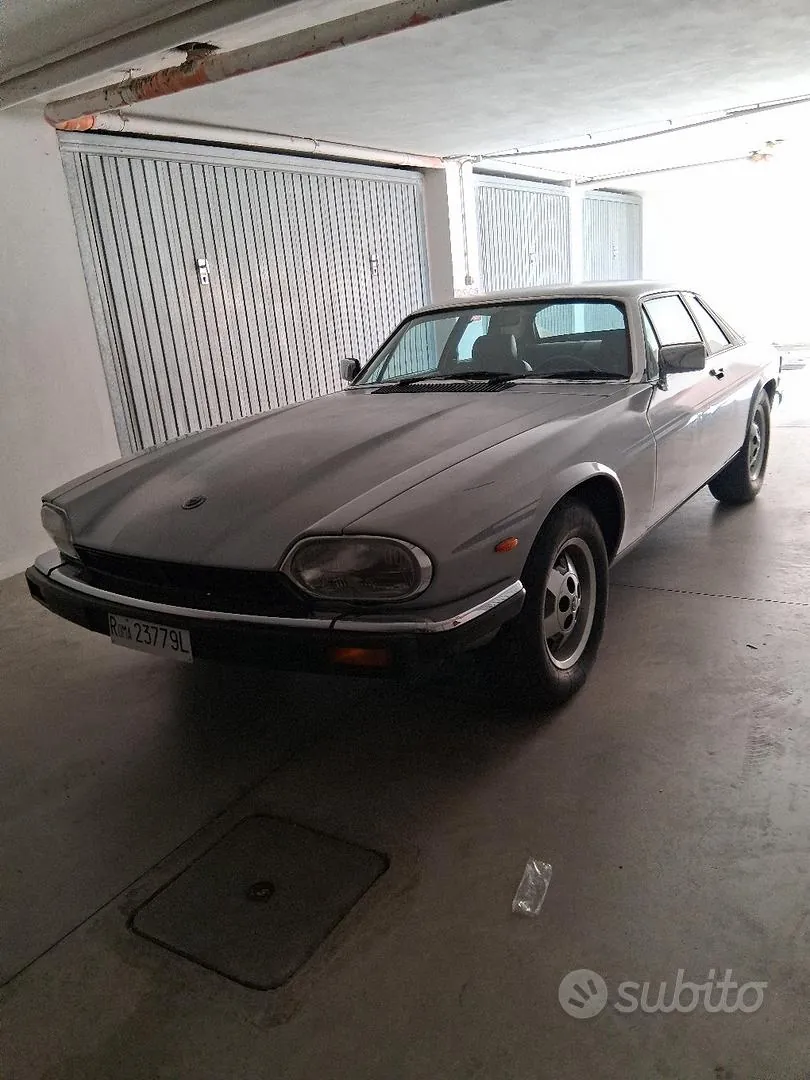 Jaguar Xj