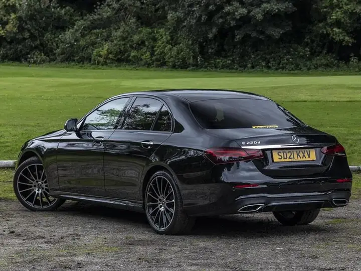 Mercedes-Benz E-Class 2021 photo 2