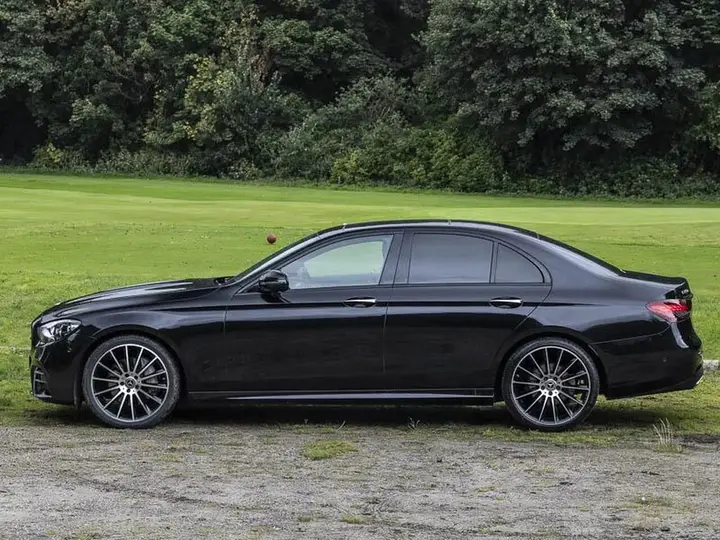 Mercedes-Benz E-Class 2021 photo 4