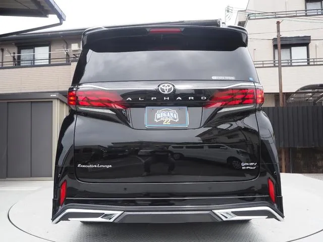 Toyota Alphard 2025 photo 3