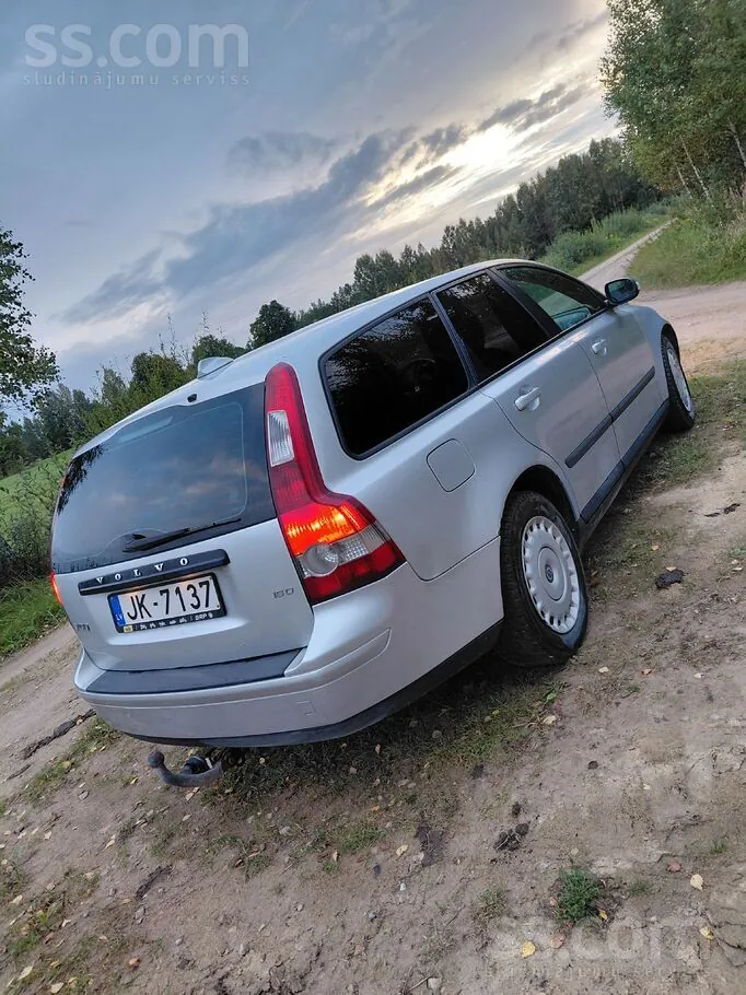 Volvo V50 2007 photo 2