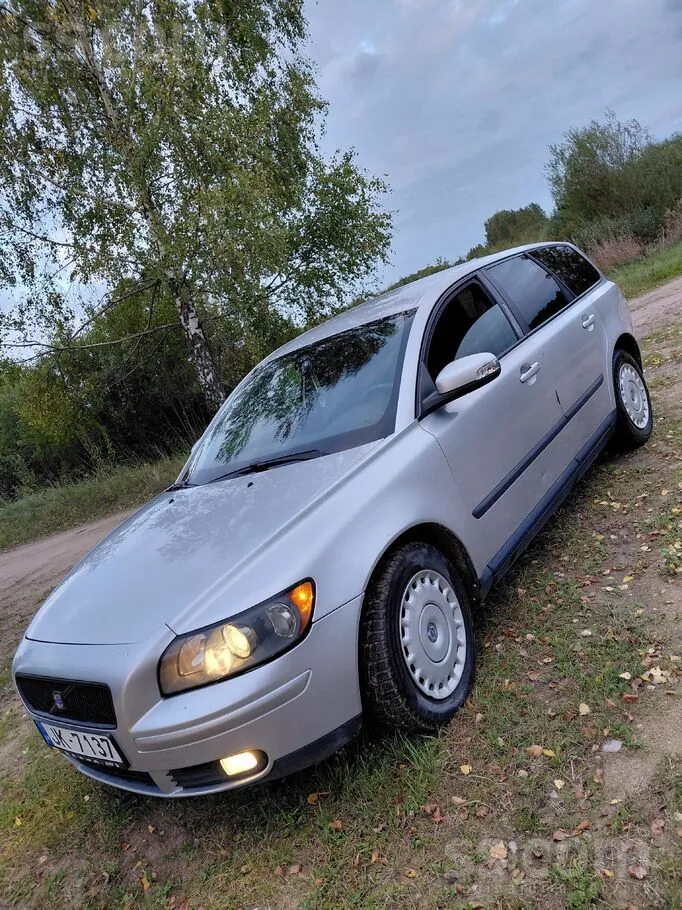 Volvo V50