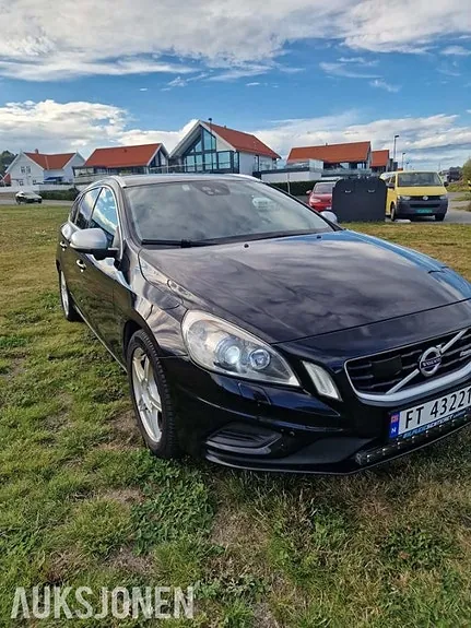 Volvo V60 2013 photo 3