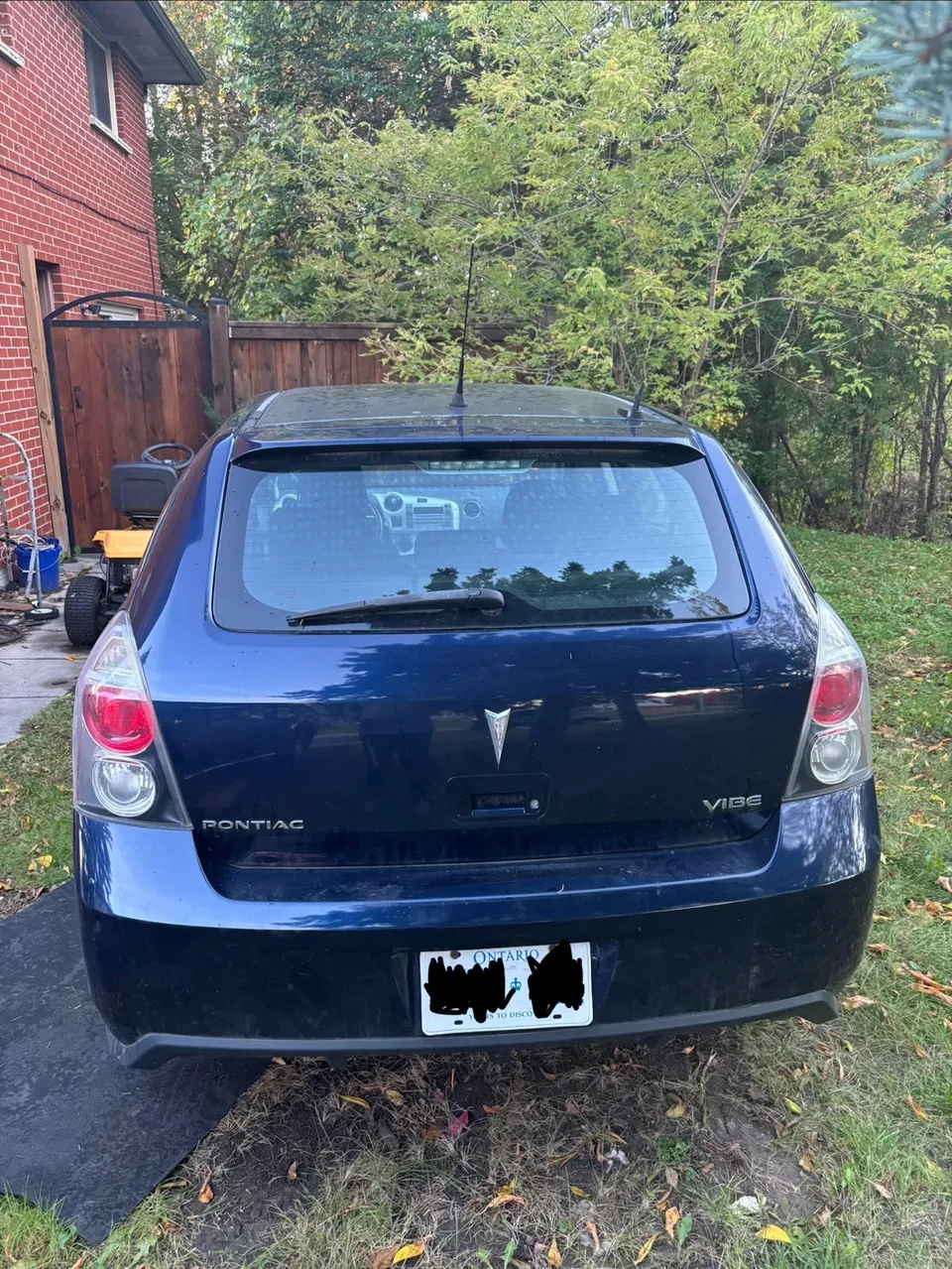 Pontiac Vibe 2009 photo 2