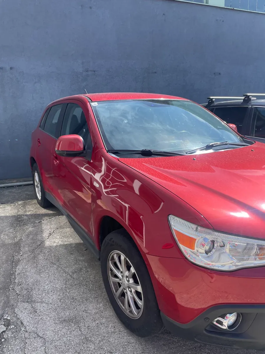 Mitsubishi Asx 2011 photo 2