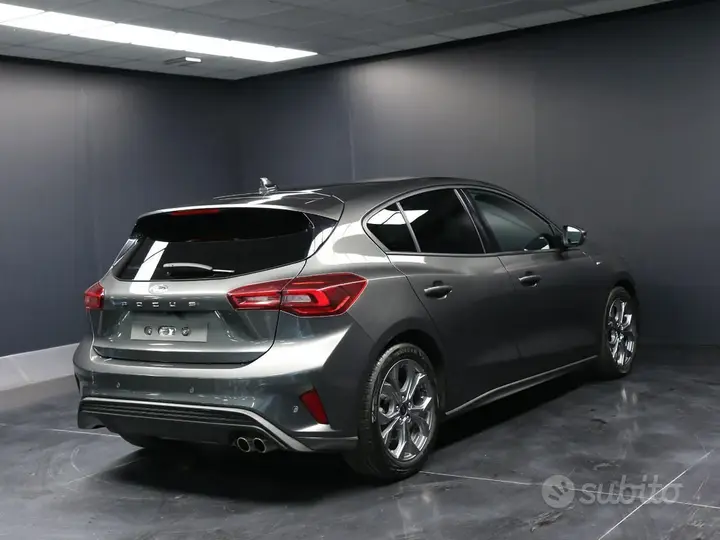 Ford Focus 2025 photo 3