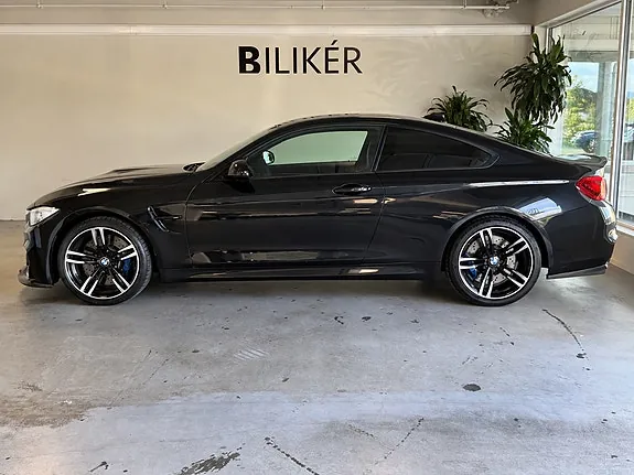 BMW M4 2015 photo 4