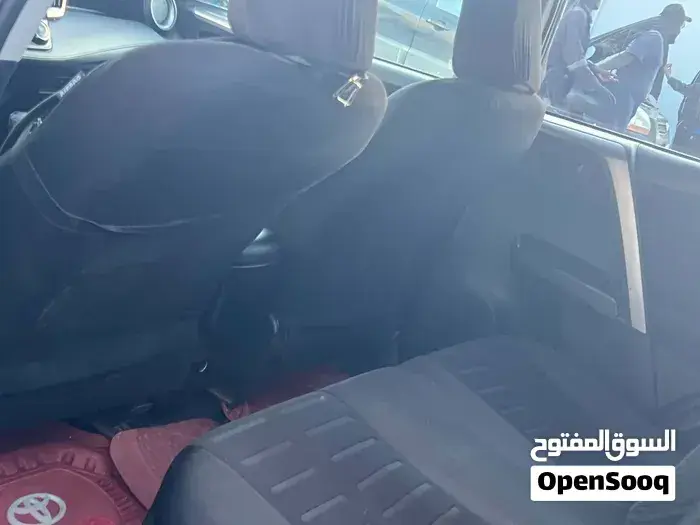Toyota Rav4 2018 photo 4