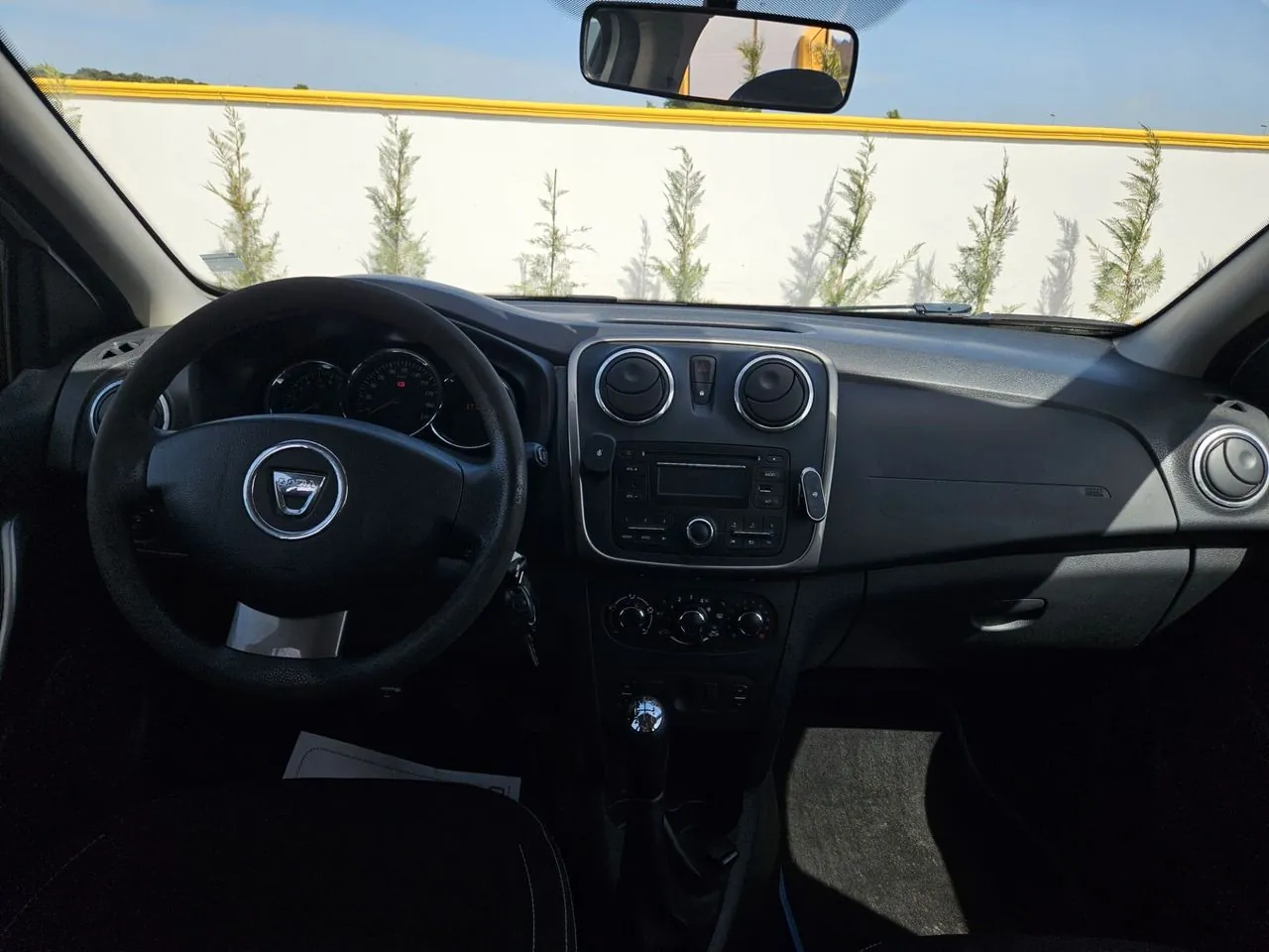 Dacia Sandero 2015 photo 2