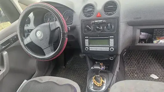 Volkswagen Caddy 2009 photo 4