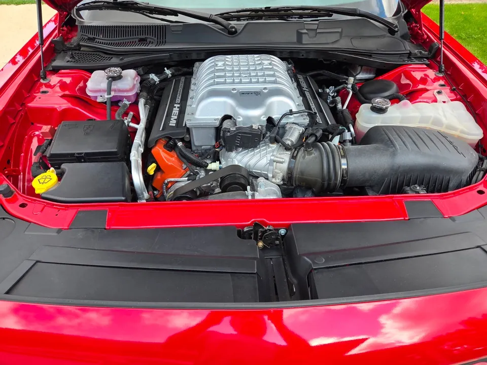 Dodge Challenger 2017 photo 2
