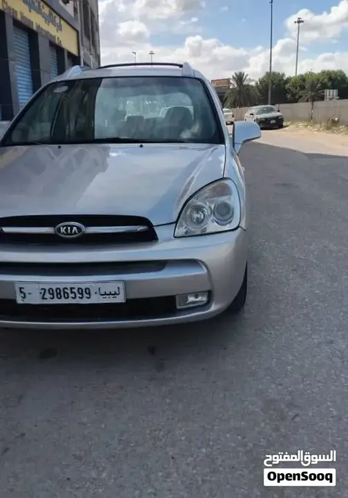 Kia Carens 2009 photo 3