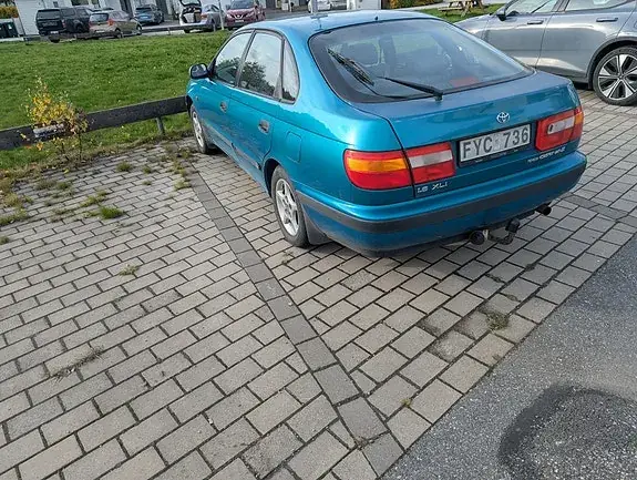 Toyota Carina 1997 photo 2