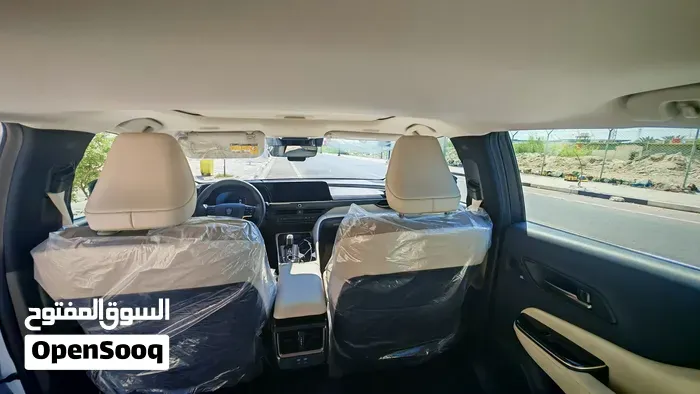 Toyota Crown 2025 photo 4