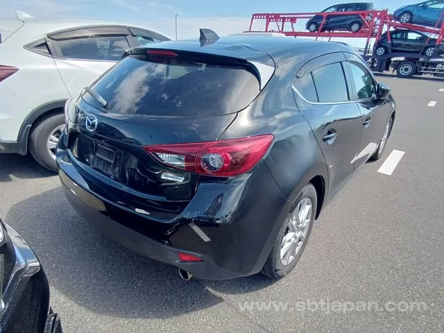 Mazda Axela Sport 15S 2014 photo 4