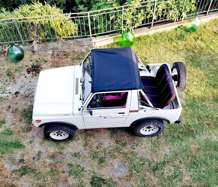 Suzuki Samurai 1987 photo 3
