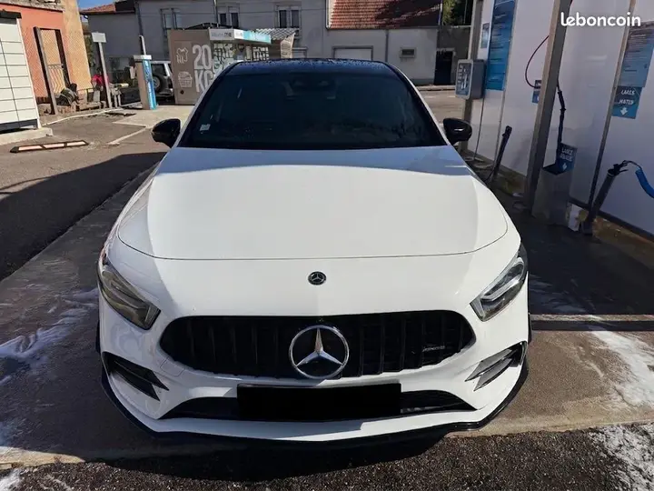 Mercedes-Benz A-Class 2019 photo 2