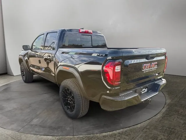 GMC Canyon 2026 photo 3