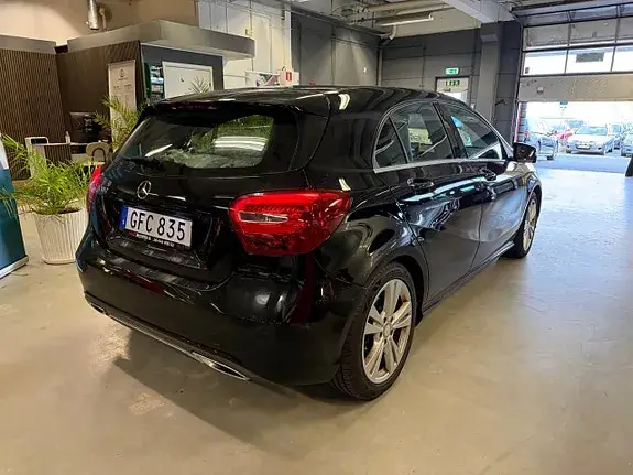 Mercedes-Benz A 180 2017 photo 4