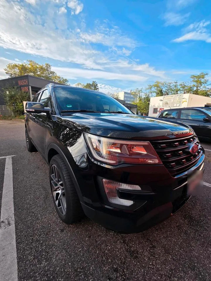 Ford Explorer Sport