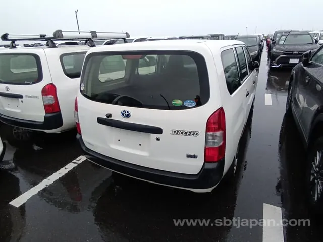Toyota Succeed Van 2019 photo 4