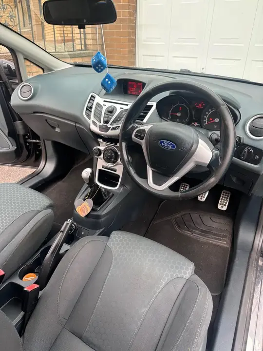 Ford Fiesta 2009 photo 5