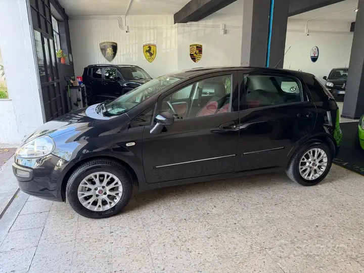 Fiat Punto Evo 2011 photo 4