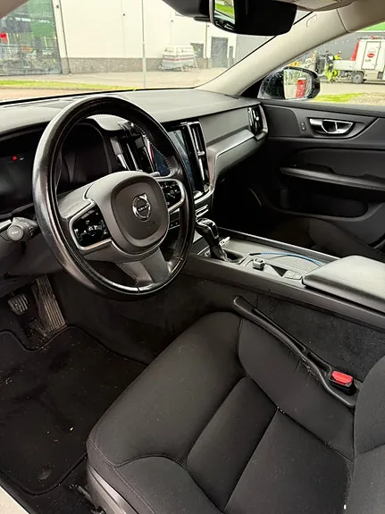 Volvo V60 2019 photo 3