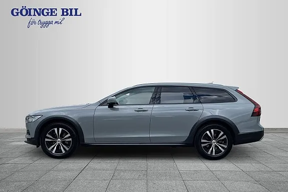 Volvo V90 Cross Country 2024 photo 5