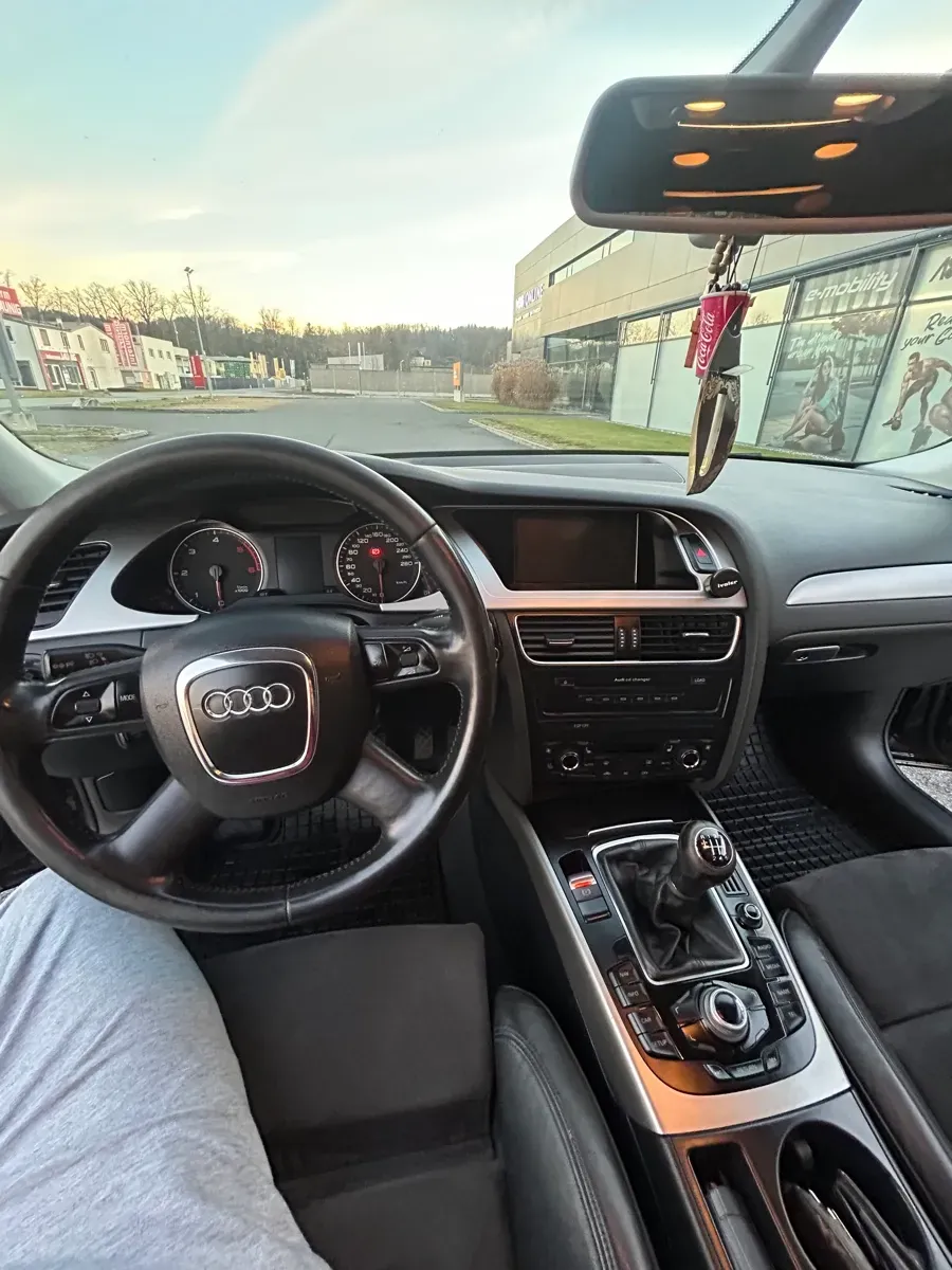 Audi A4 2008 photo 3