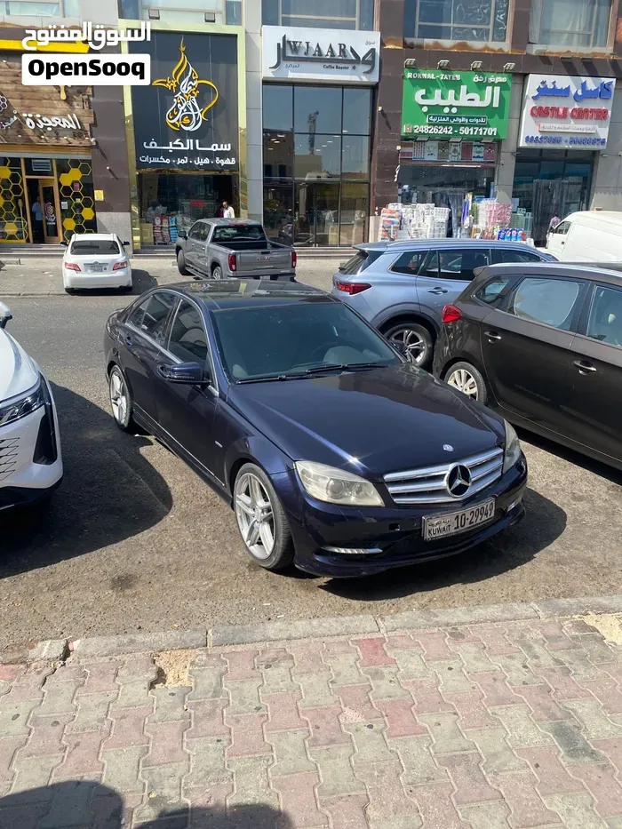 Mercedes-Benz C-Class 2011 photo 3