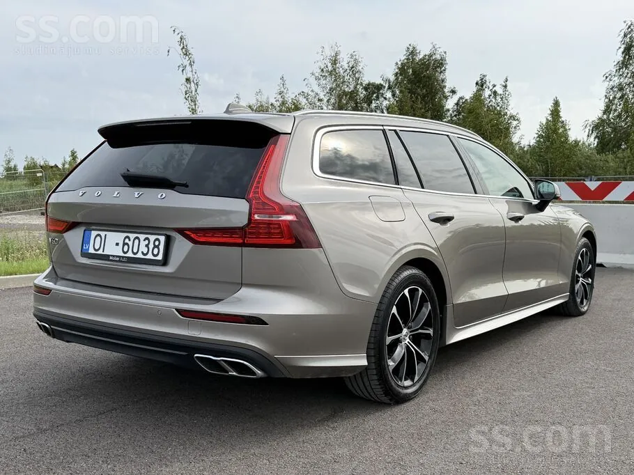 Volvo V60 2018 photo 2