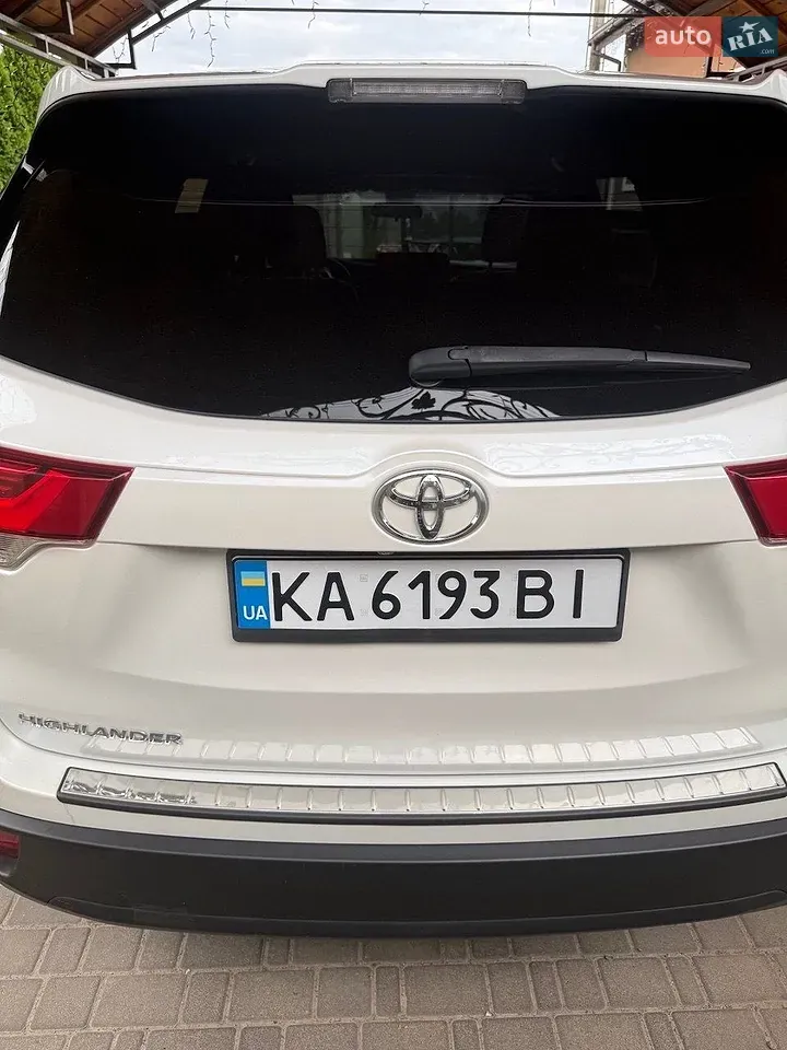 Toyota Highlander 2019 photo 3