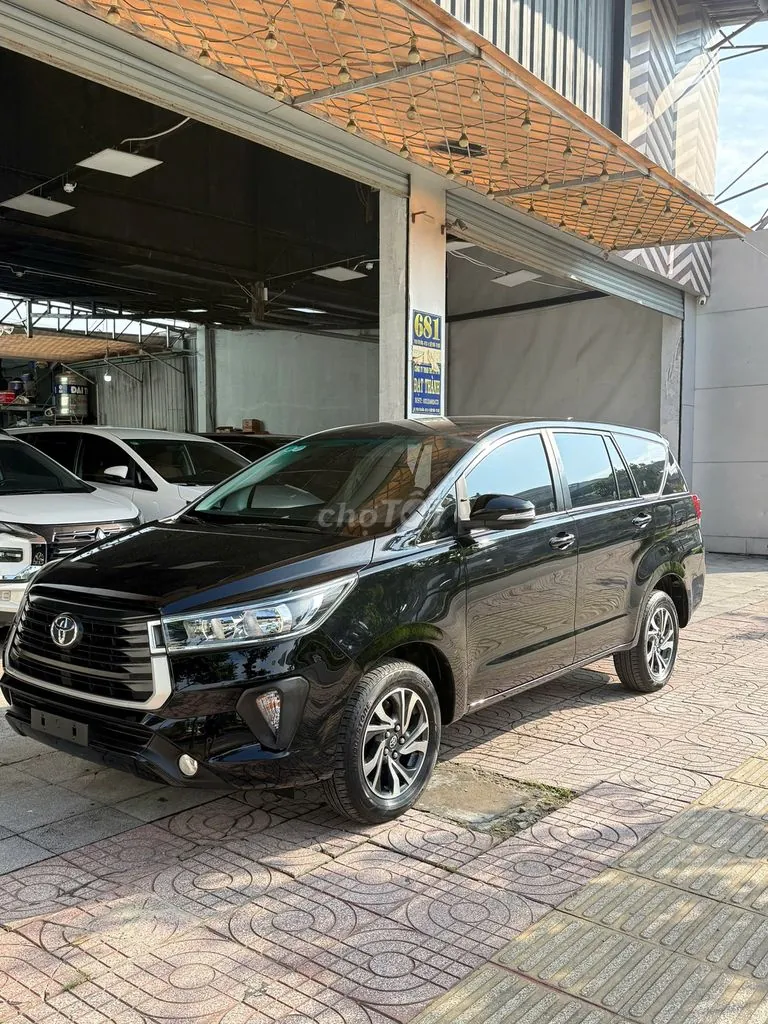 Toyota Innova 2021 photo 2