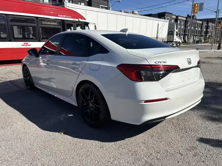 Honda Civic 2023 photo 4