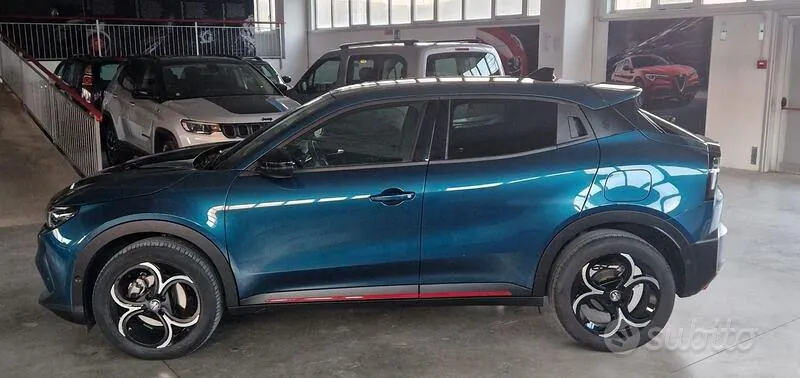 Alfa Romeo Junior 2025 photo 3