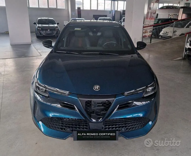 Alfa Romeo Junior 2025 photo 2