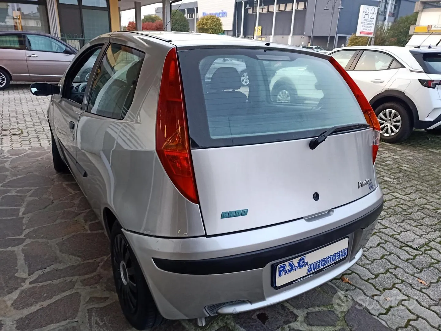 Fiat Punto 2001 photo 2