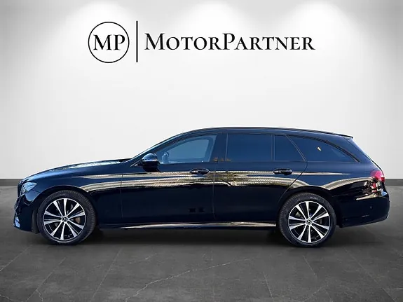Mercedes-Benz E220 2017 photo 4