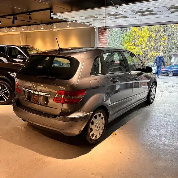 Mercedes-Benz 180 2009 photo 3